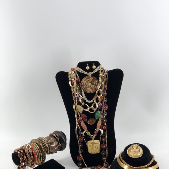 Beautiful Vintage To Now Jewelry Lot - Picture 4 of 11